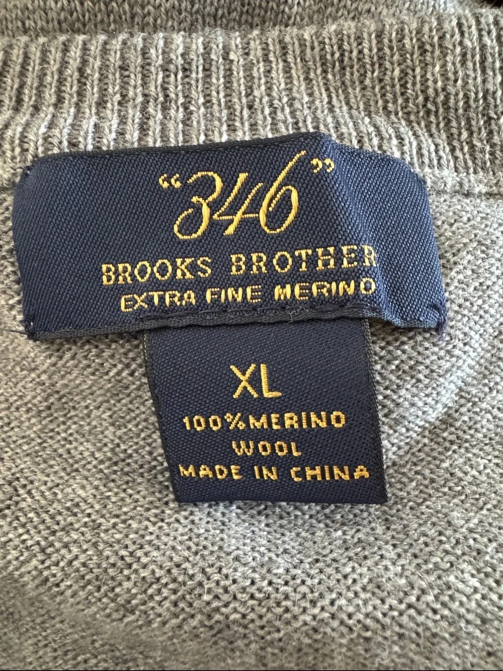 Brooks Brothers 346 Sweater Vest XL Gray 100% Merino Wool V-Neck Classic